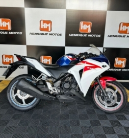 HONDA CBR 250R